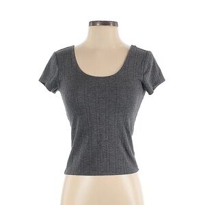 Prince & Fox Gray Ribbed Women's Top